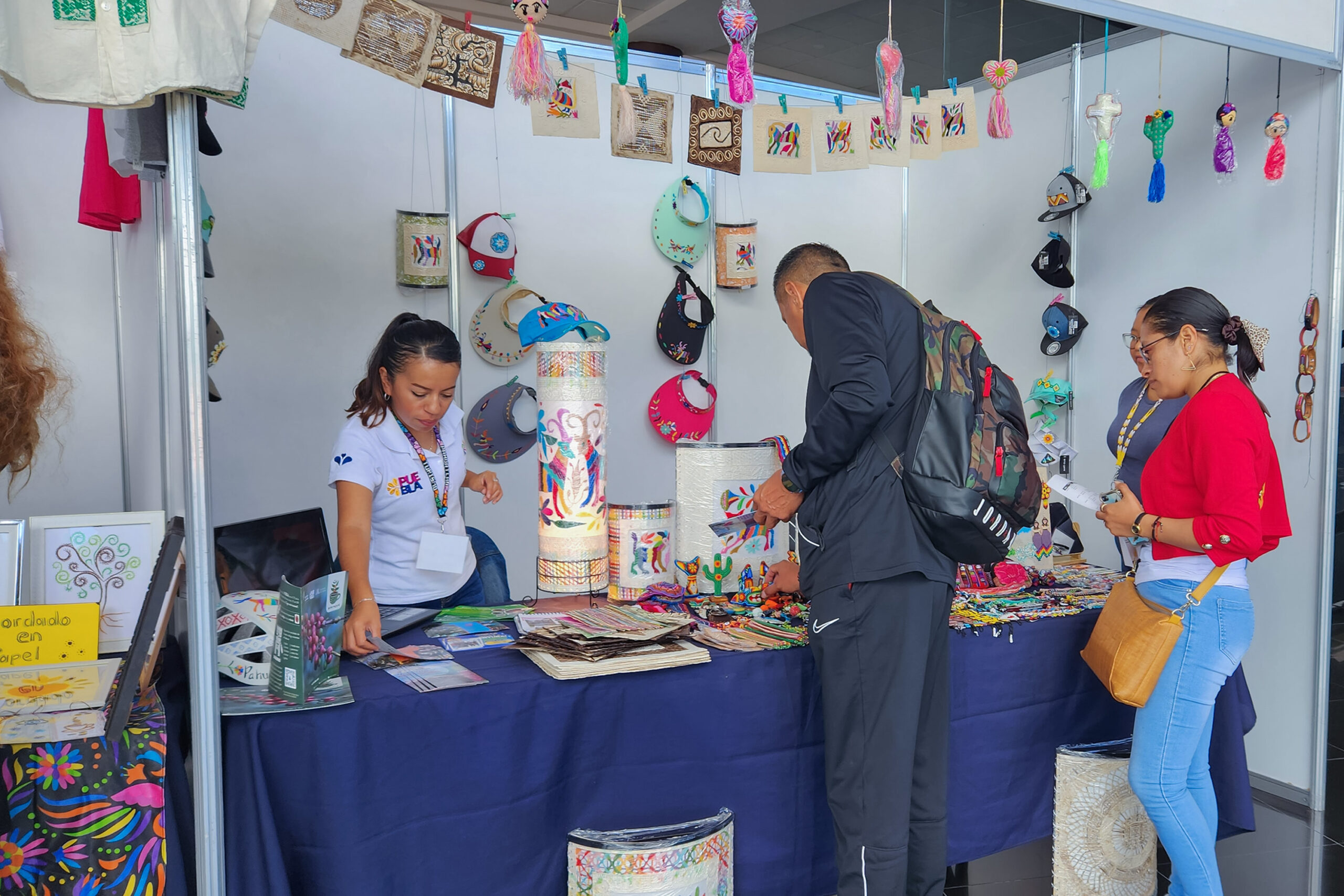 En congreso nacional educativo, gobierno estatal promueve Pueblos Mágicos de Puebla