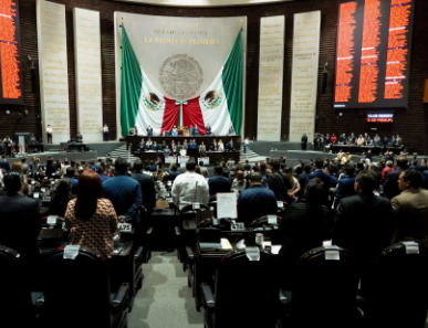 Diputadas protagonizan pelea verbal y física durante comparecencia de Hacienda