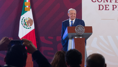 El INE exige a AMLO quitar la ‘posdata’ de sus conferencias matutinas