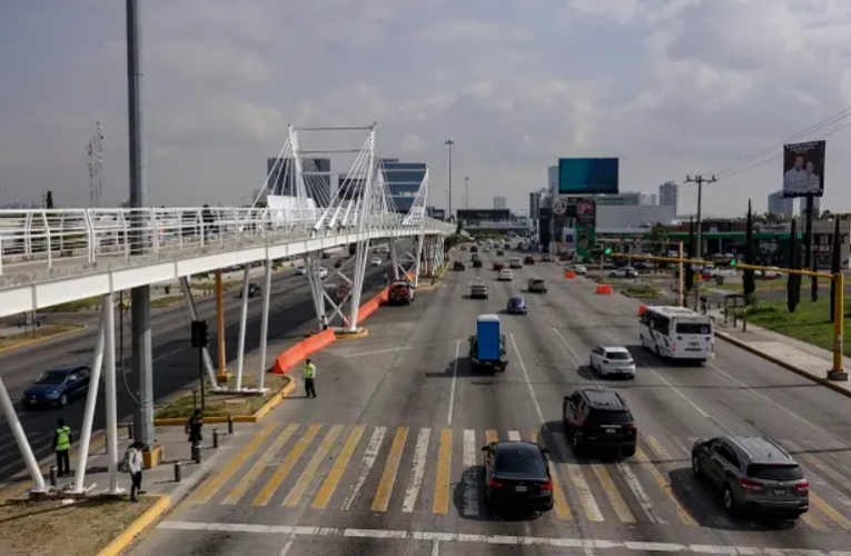 Prueba piloto tiene éxito al reducir el tiempo de desplazamiento en Vía Atlixcáyotl solo para autos