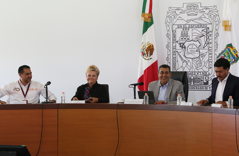 Beneficia gobierno de Puebla al magisterio con el fortalecimiento salarial