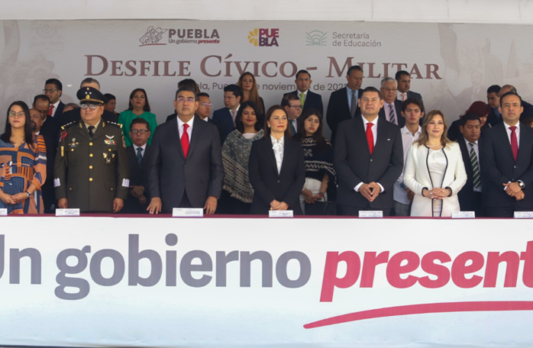 Con desfile y entrega de medalla “Carmen Serdán”, Puebla conmemora 113 Aniversario de la Revolución Mexicana