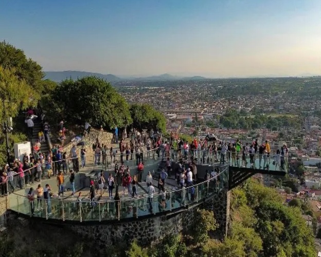 El número de visitantes al Mirador de Cristal de Atlixco supera los 150 mil