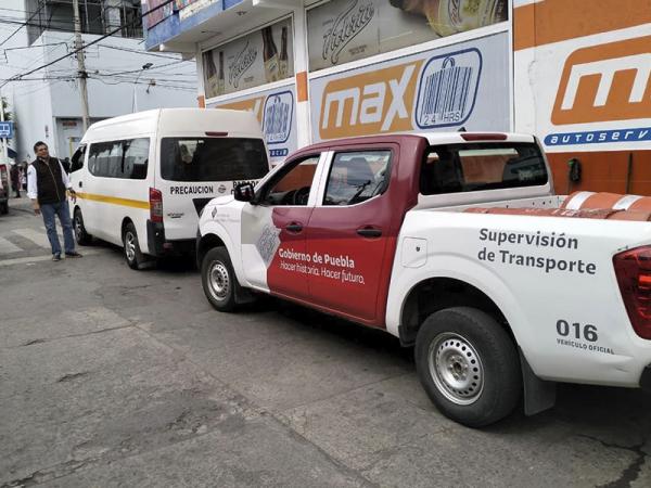 Mediante operativos, SMT garantiza transporte público legal