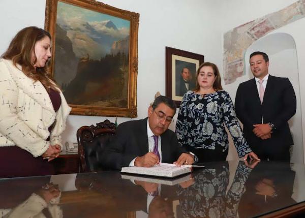 Con presentación de iniciativa, Sergio Salomón buscará fortalecer el ejercicio notarial